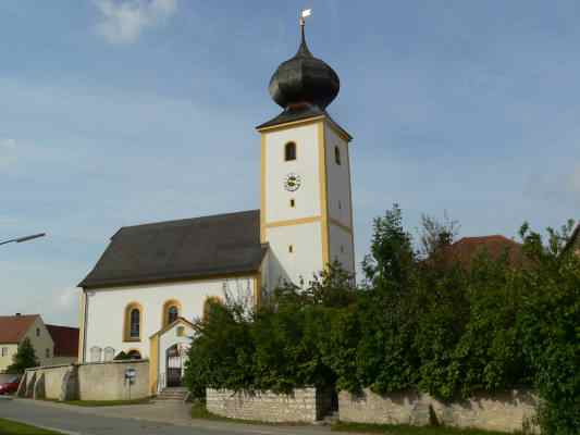 Kirche in Berching im Naturpark Altmühltal