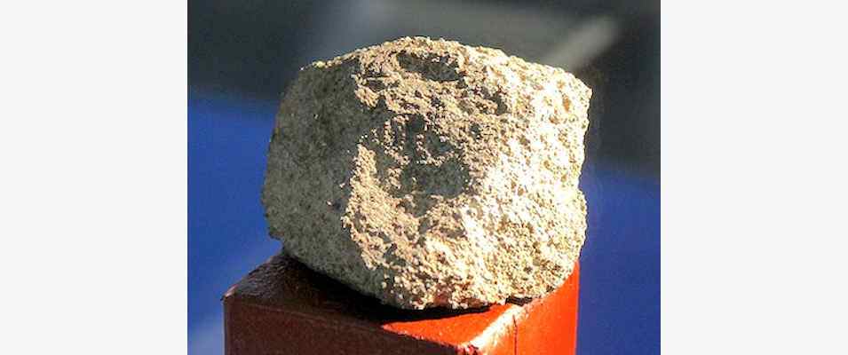 Meteorit aus Dollnstein im Altmühltal